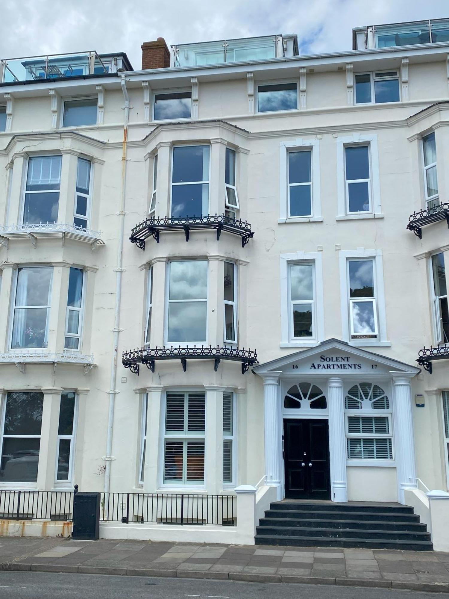 Solent Apartments ポーツマス エクステリア 写真